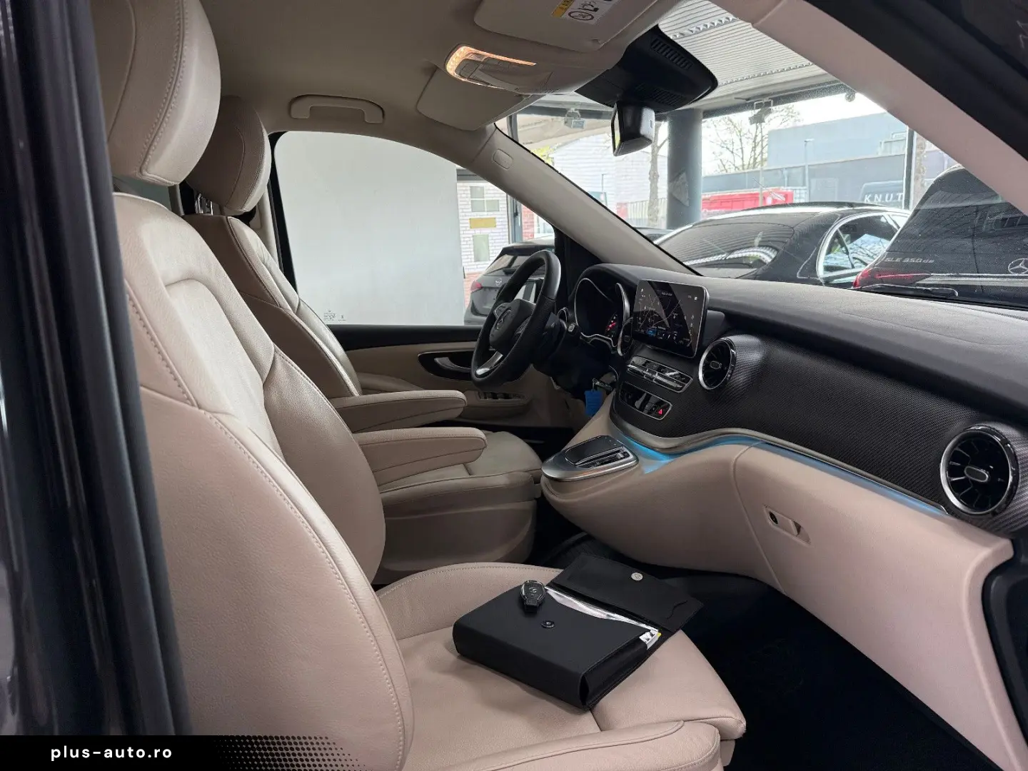 MERCEDES-BENZ V 300 d AMG Extralang