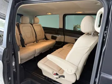 MERCEDES-BENZ V 300 d AMG Extralang