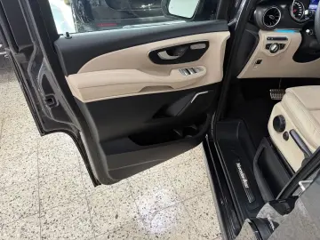 MERCEDES-BENZ V 300 d AMG Extralang