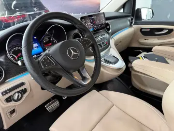 MERCEDES-BENZ V 300 d AMG Extralang
