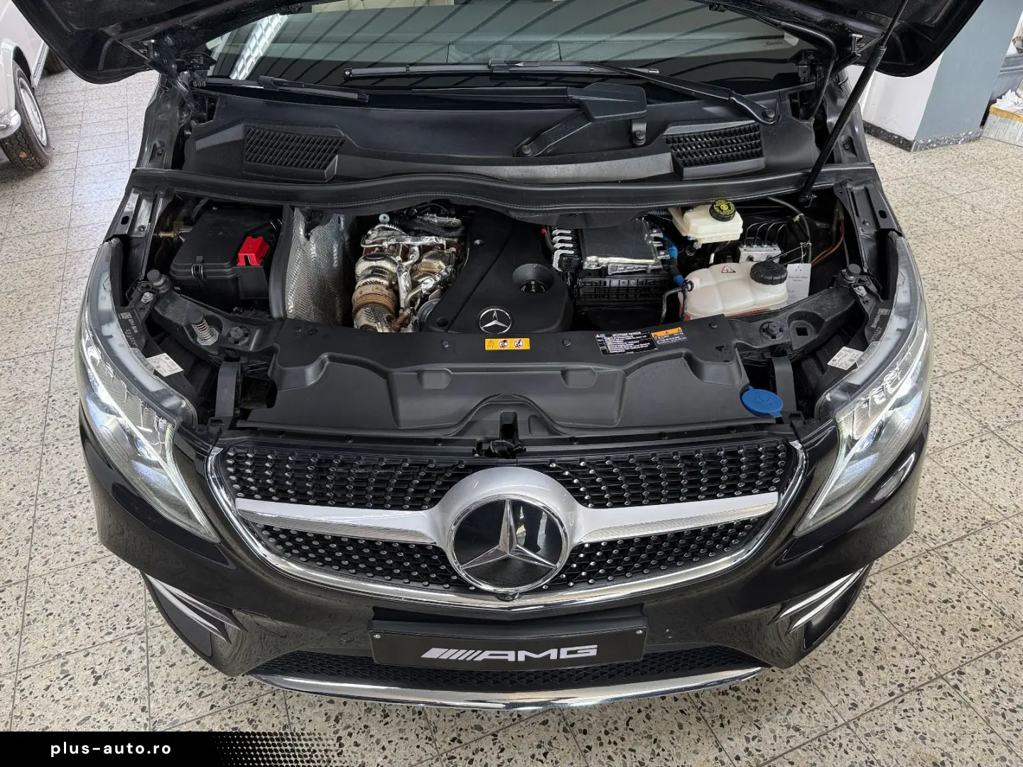 MERCEDES-BENZ V 300 d AMG Extralang