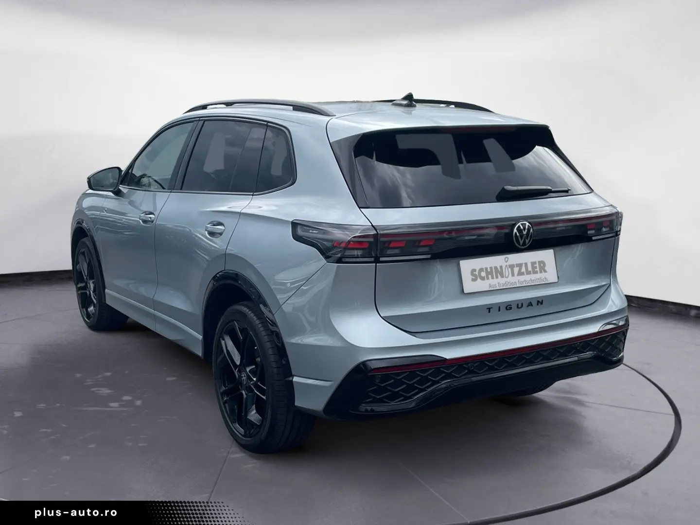 VW Tiguan R-Line 2.0 TDI 4M DSG PANO H&K STHZ 360
