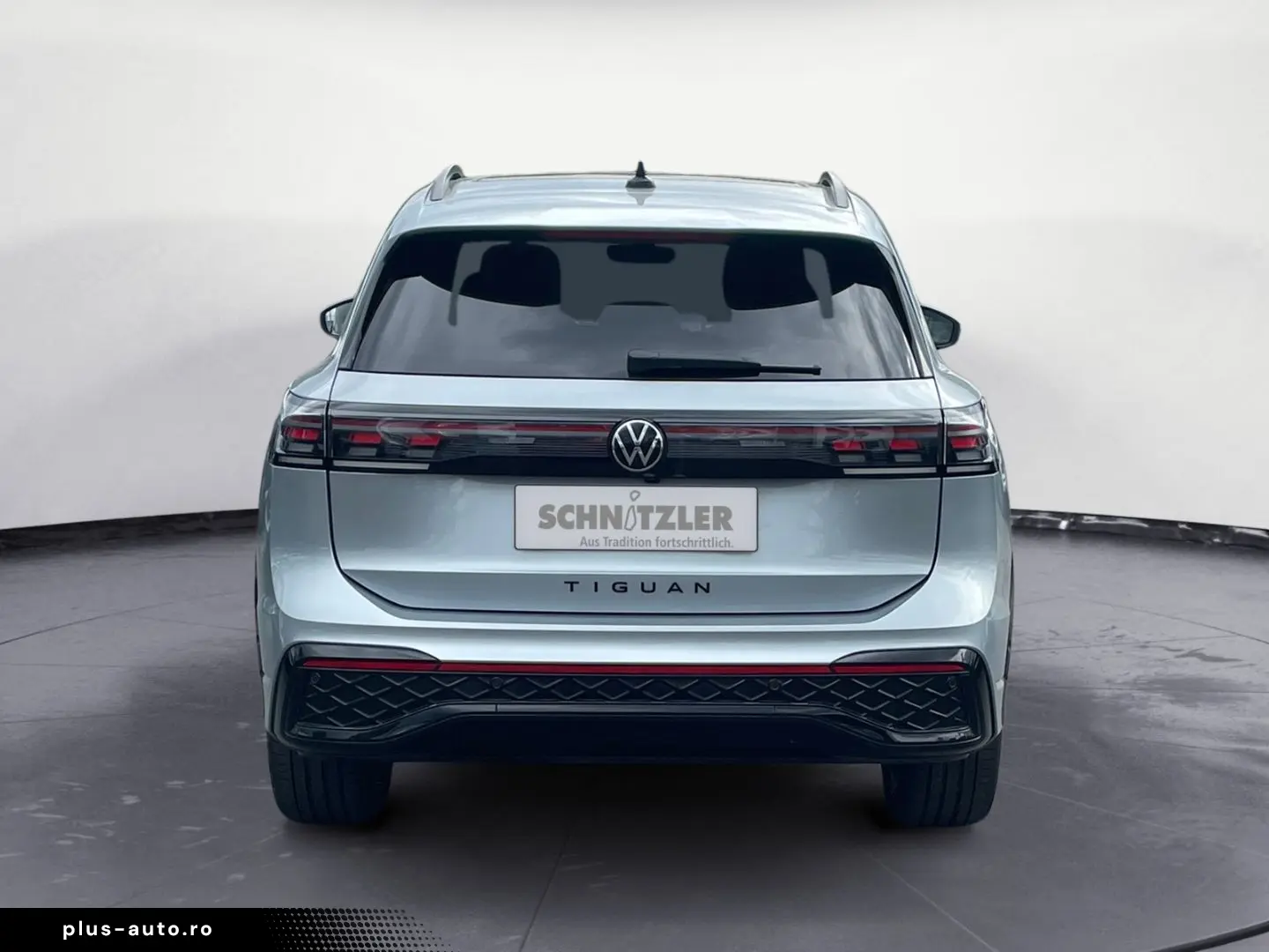 VW Tiguan R-Line 2.0 TDI 4M DSG PANO H&K STHZ 360
