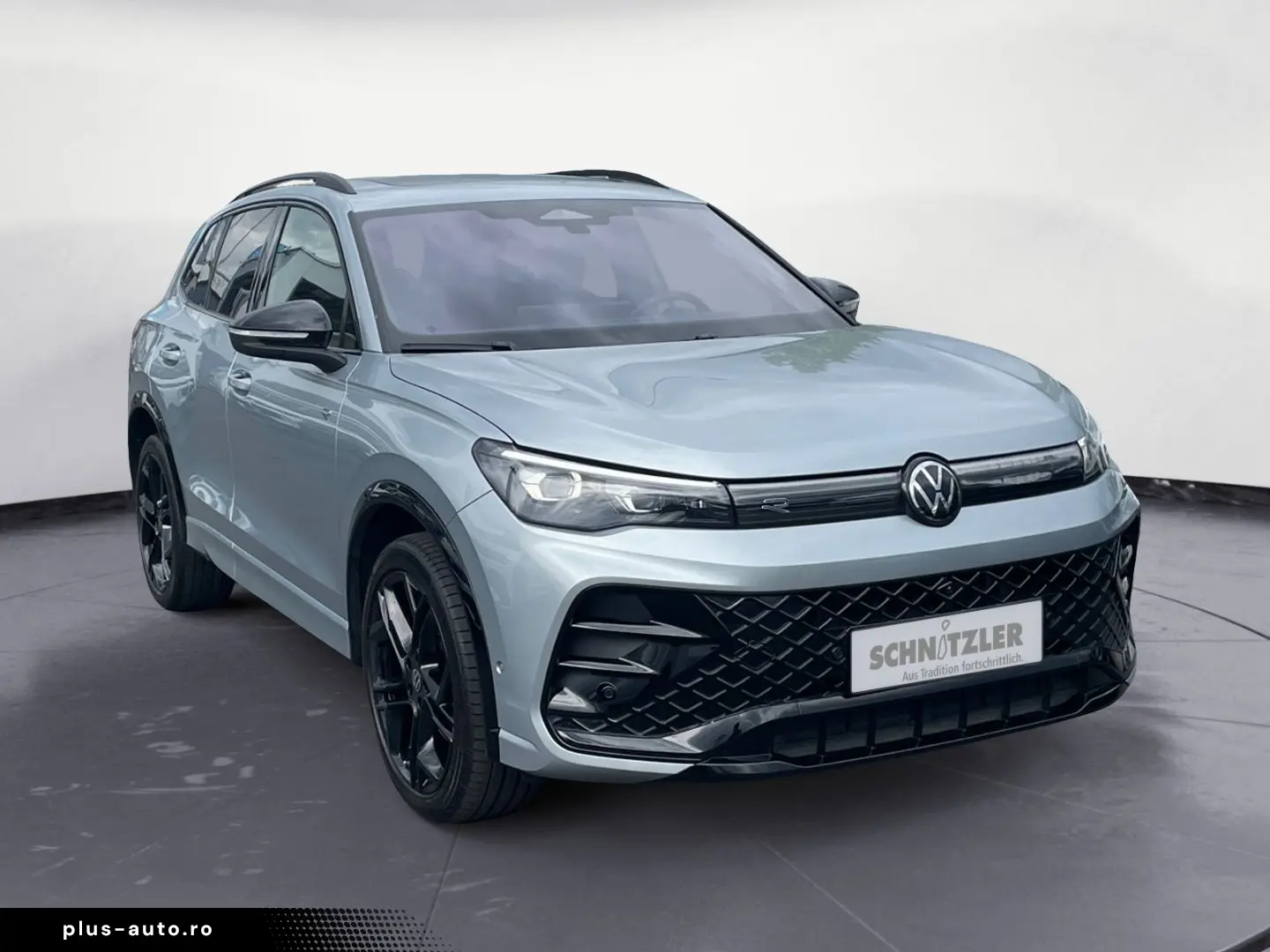 VW Tiguan R-Line 2.0 TDI 4M DSG PANO H&K STHZ 360