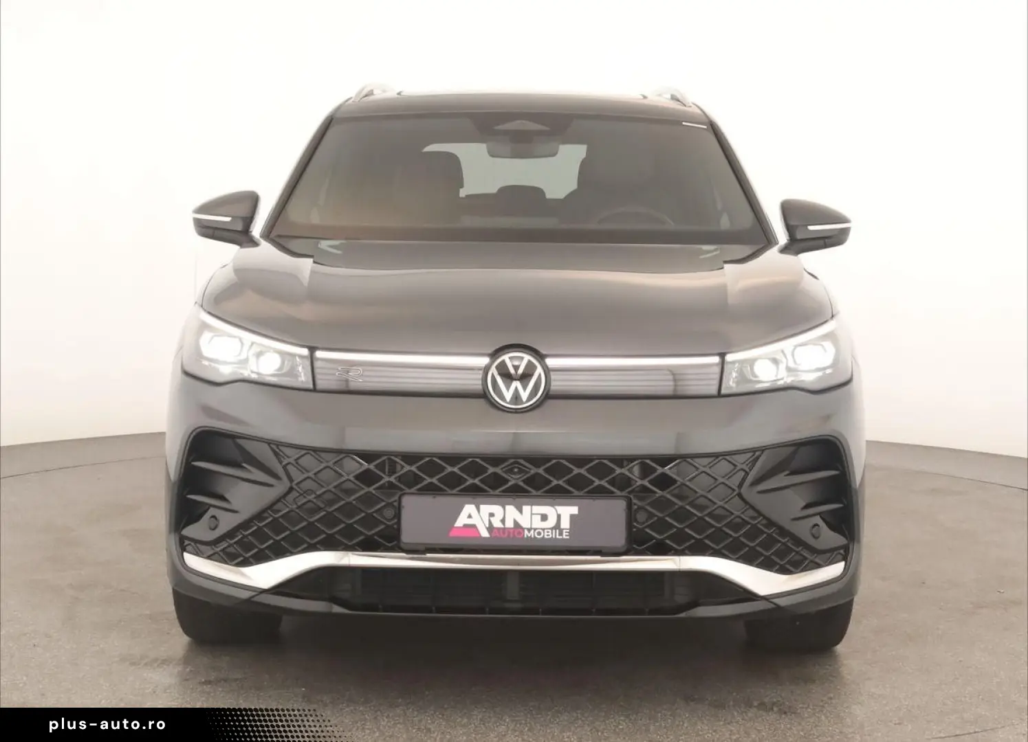 VW Tiguan 2.0 TDI 4M DSG R-Line Leder Pano Navi 360