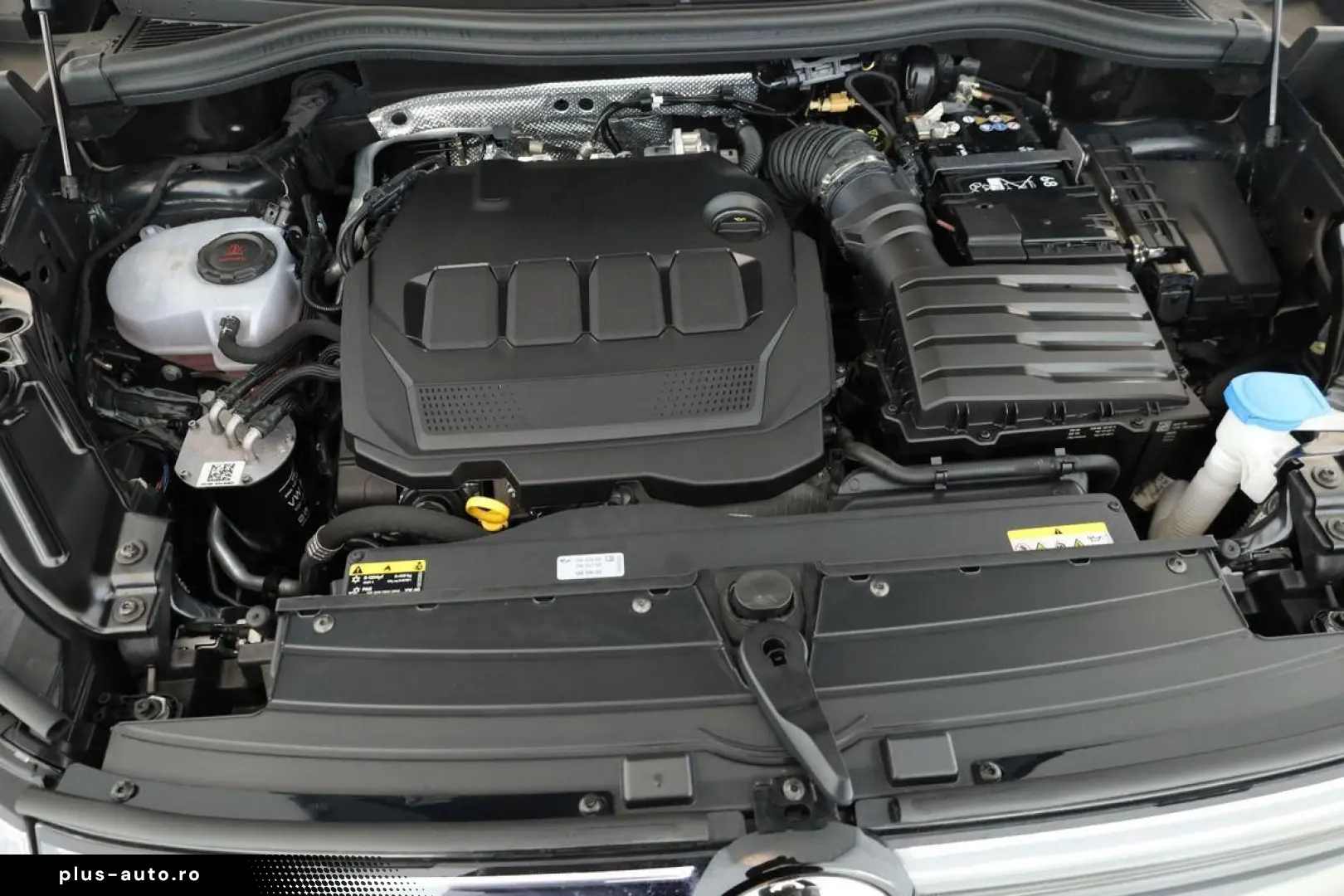 VW Tiguan 2.0 TDI 4M DSG R-Line Leder Pano Navi 360