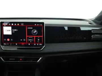 VW Tiguan 2.0 TDI 4M DSG R-Line Leder Pano Navi 360
