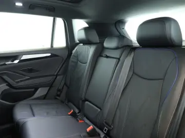 VW Tiguan 2.0 TDI 4M DSG R-Line Leder Pano Navi 360