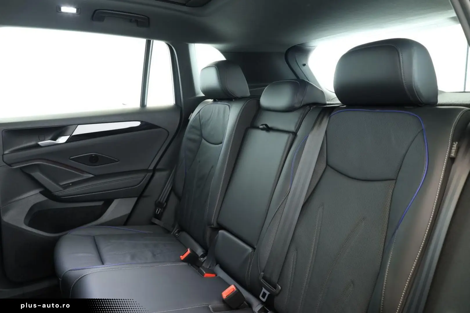 VW Tiguan 2.0 TDI 4M DSG R-Line Leder Pano Navi 360
