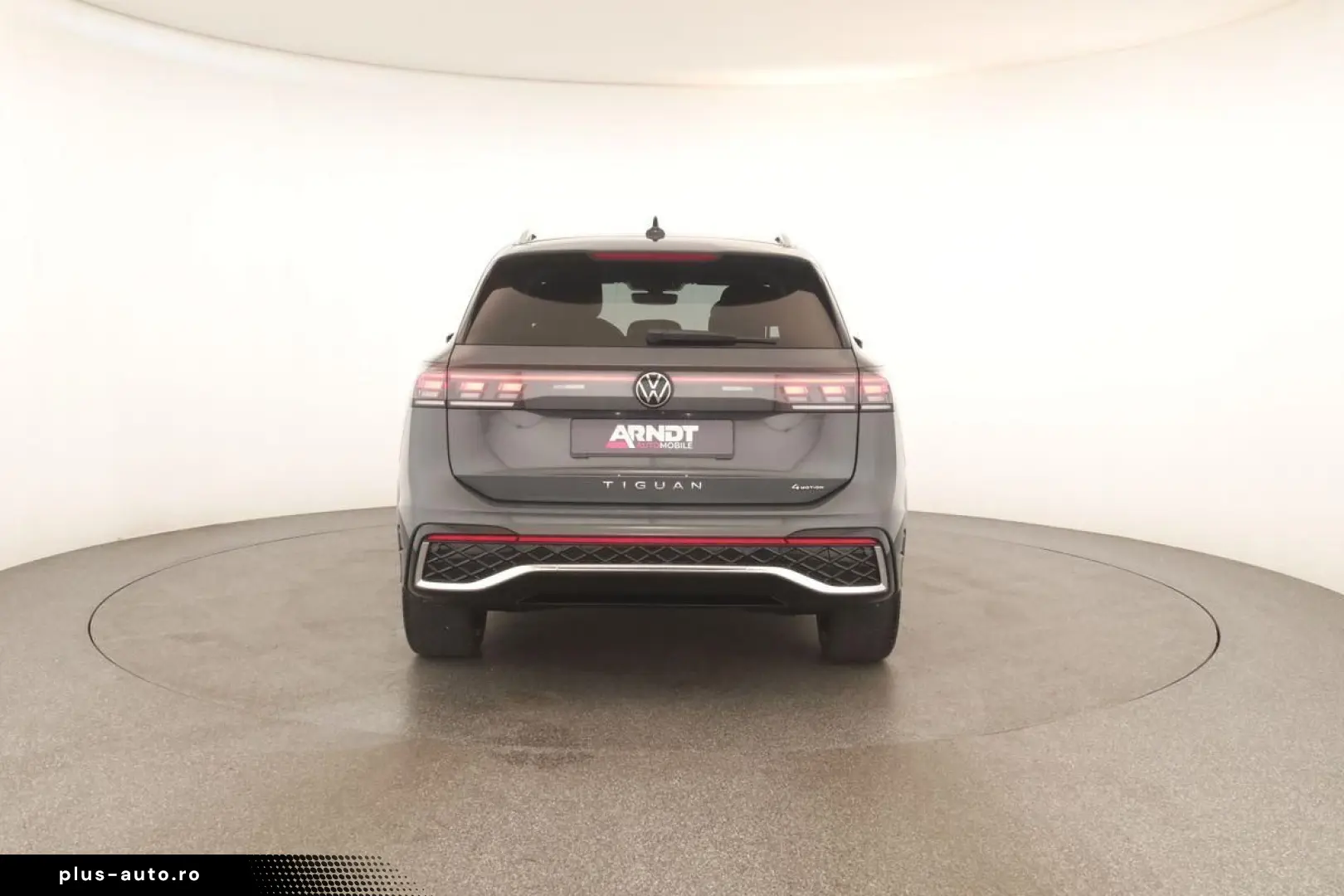 VW Tiguan 2.0 TDI 4M DSG R-Line Leder Pano Navi 360