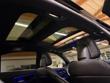 Mercedes-Benz C 180 Edition AMG Line PANO
