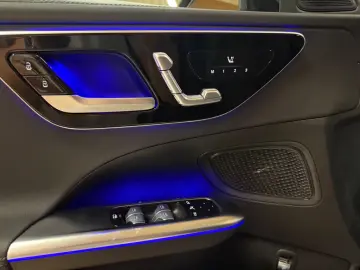 Mercedes-Benz C 180 Edition AMG Line PANO