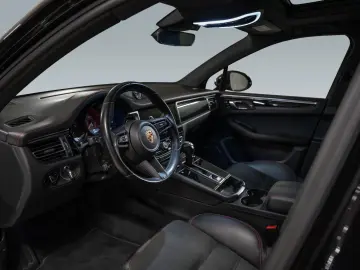PORSCHE Macan GTS BOSE Sport