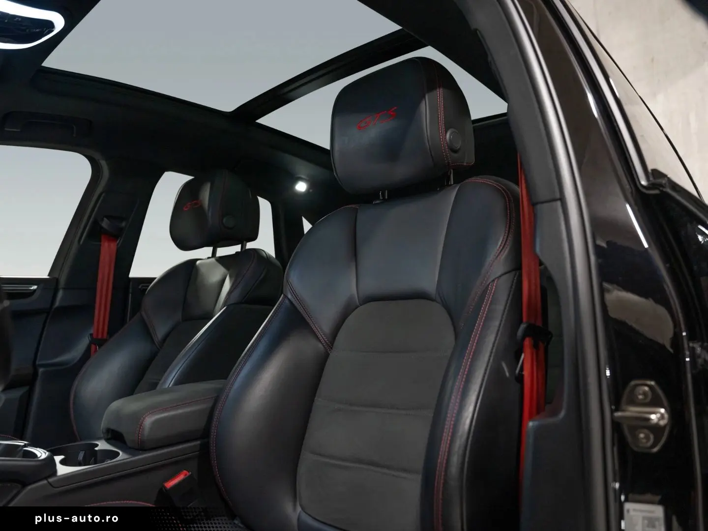 PORSCHE Macan GTS BOSE Sport