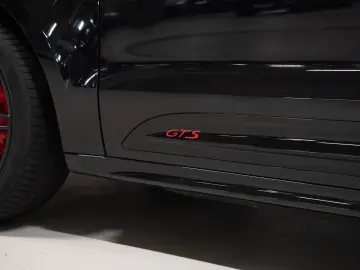 PORSCHE Macan GTS BOSE Sport