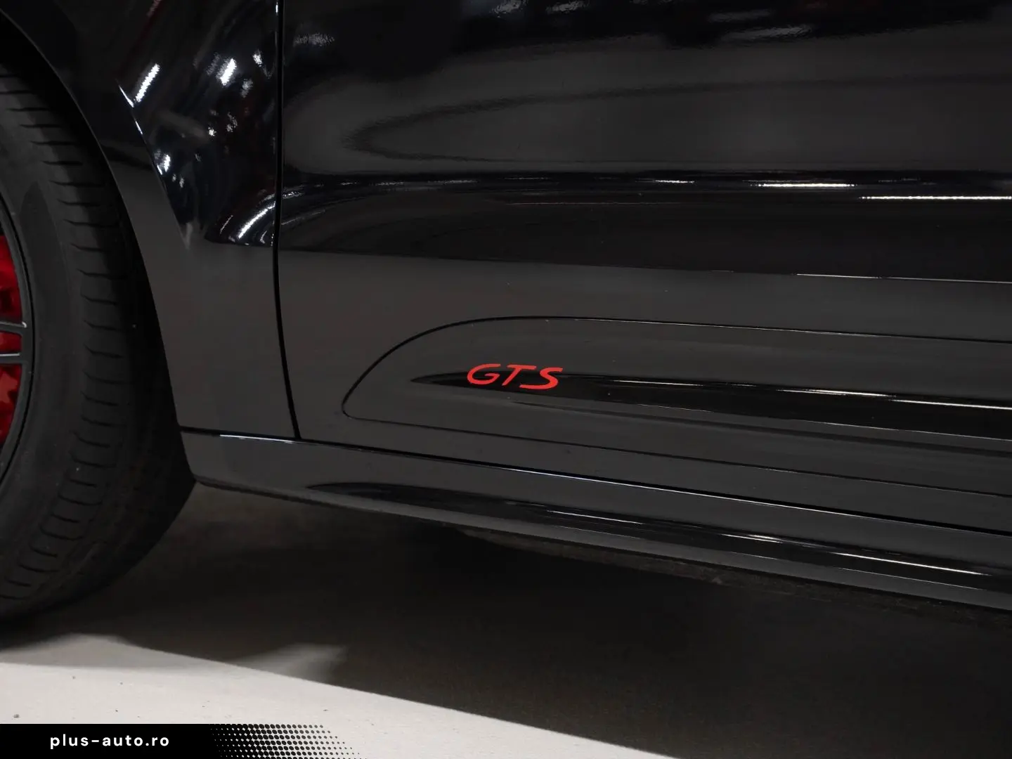 PORSCHE Macan GTS BOSE Sport