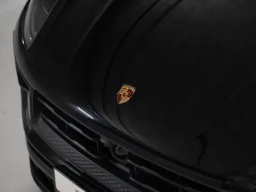 PORSCHE Macan GTS BOSE Sport