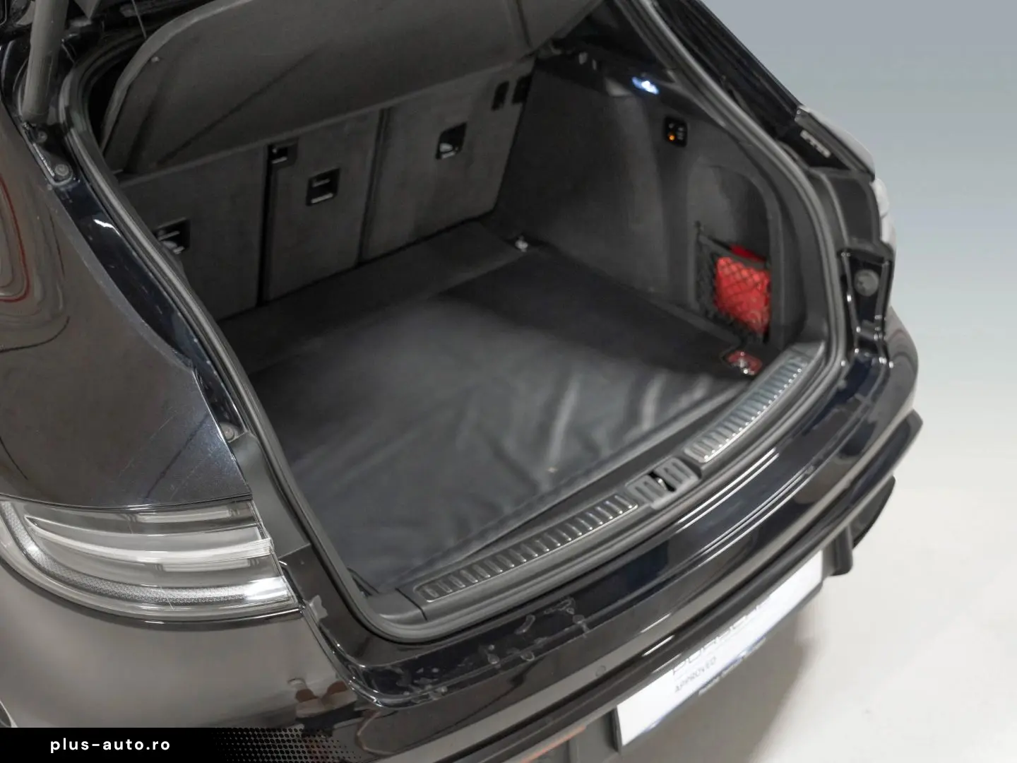 PORSCHE Macan GTS BOSE Sport