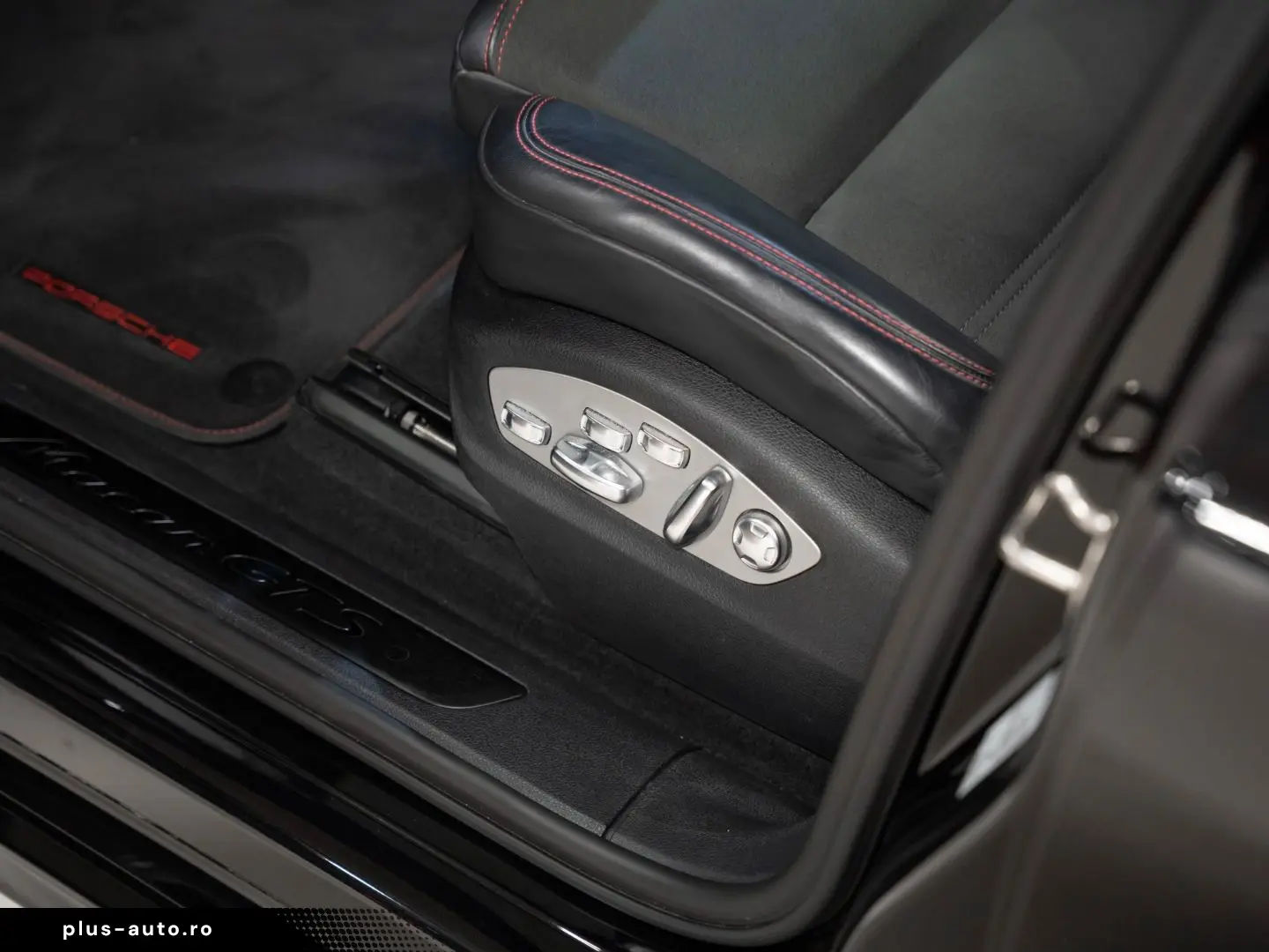PORSCHE Macan GTS BOSE Sport