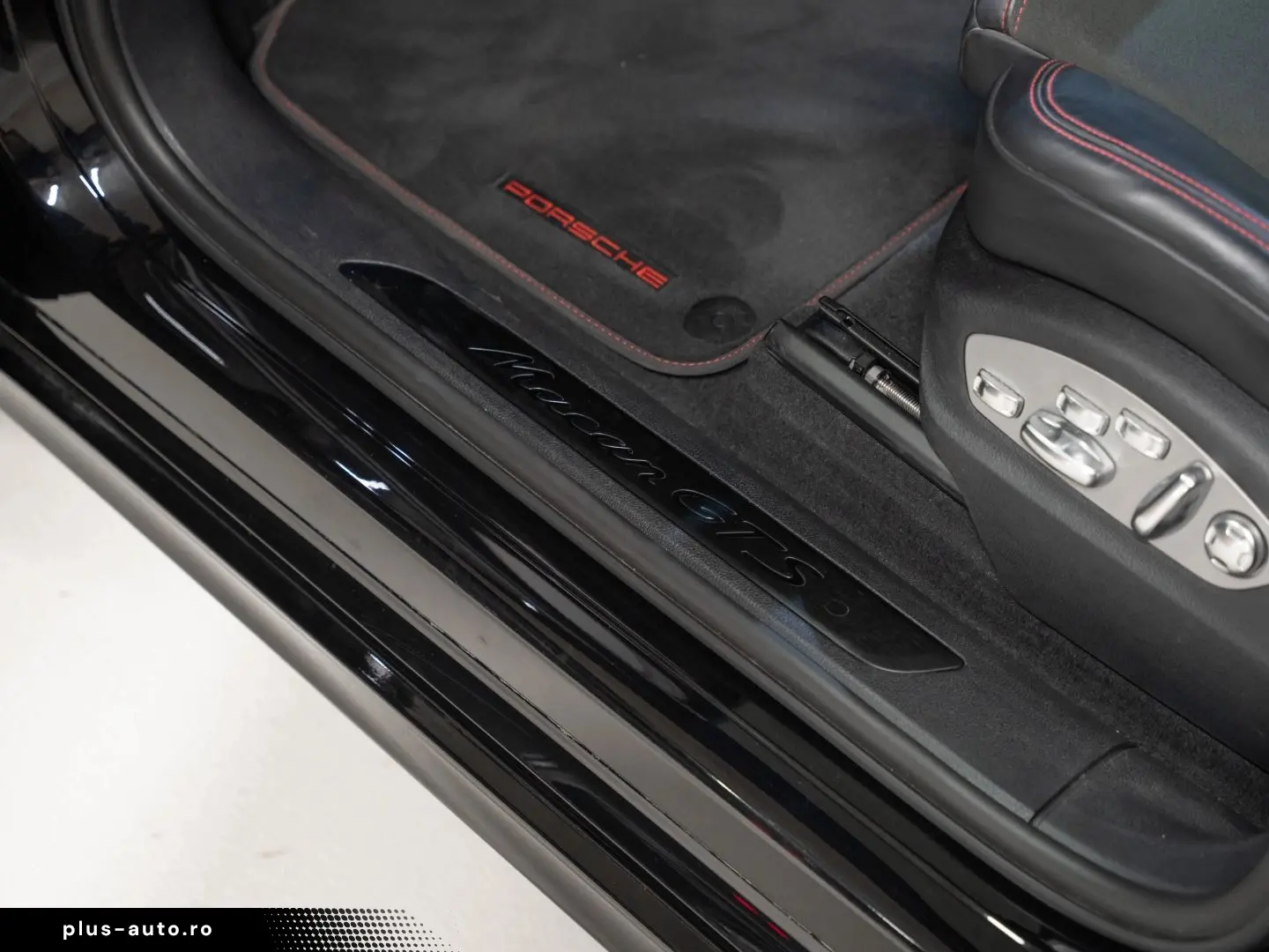 PORSCHE Macan GTS BOSE Sport