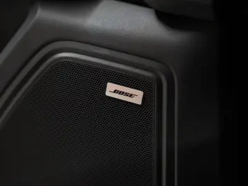 PORSCHE Macan GTS BOSE Sport