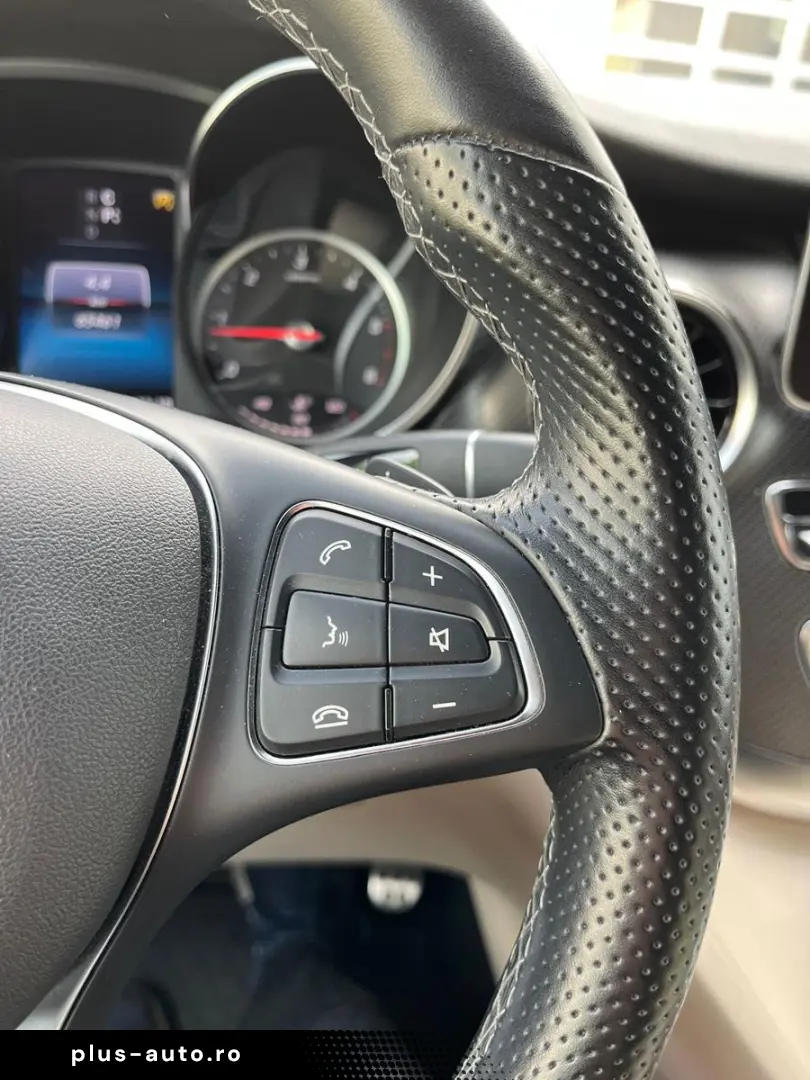 MERCEDES-BENZ V300 Avantgarde Edition AMG MBUX