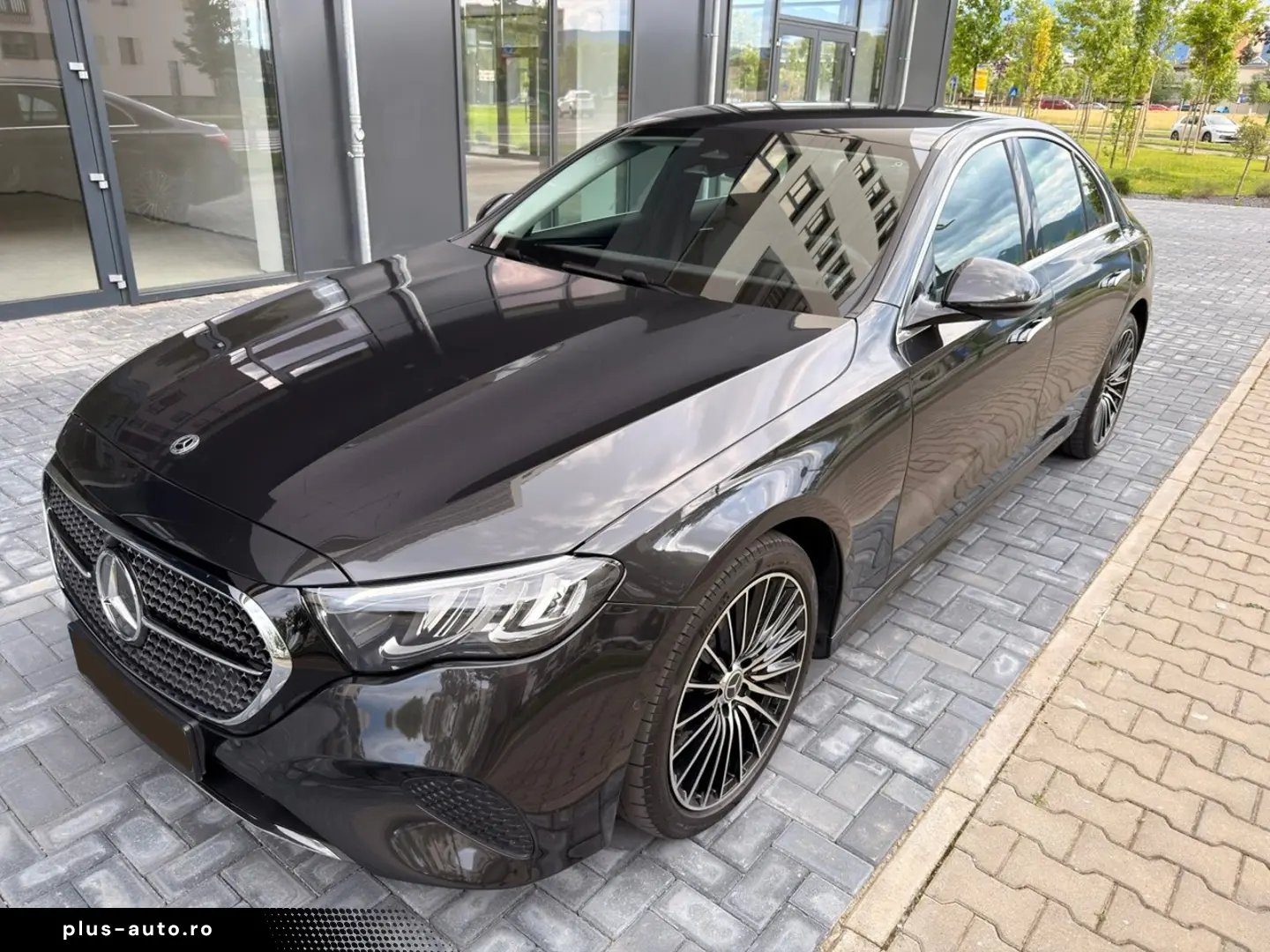 Mercedes-Benz E 200