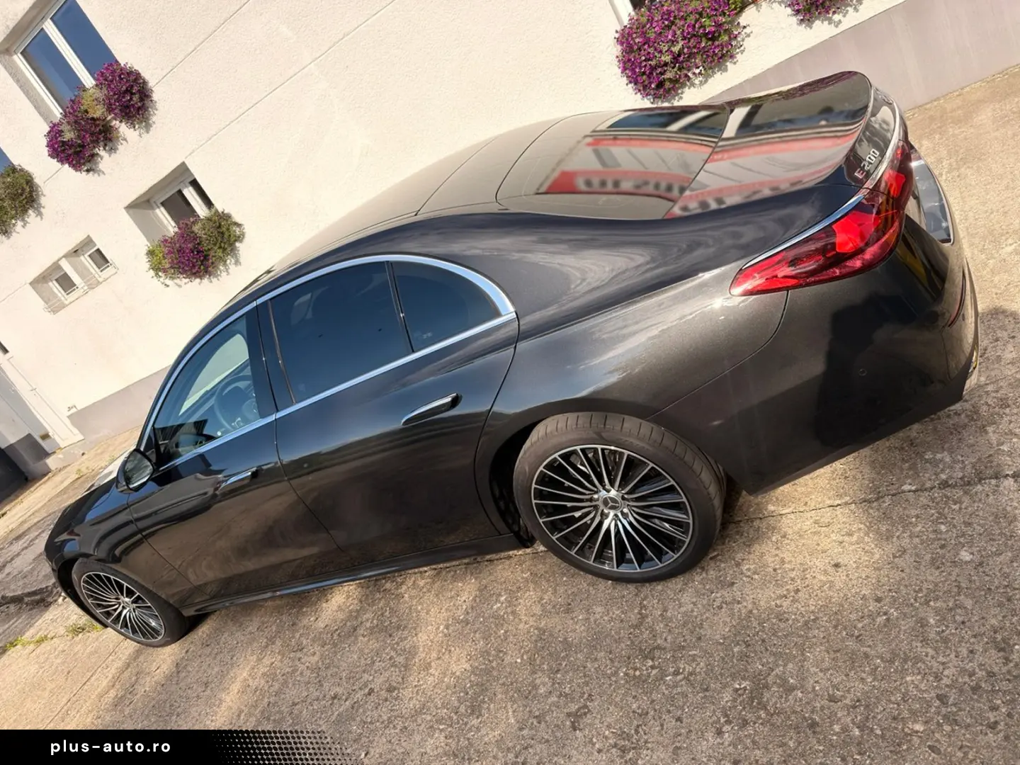 Mercedes-Benz E 200
