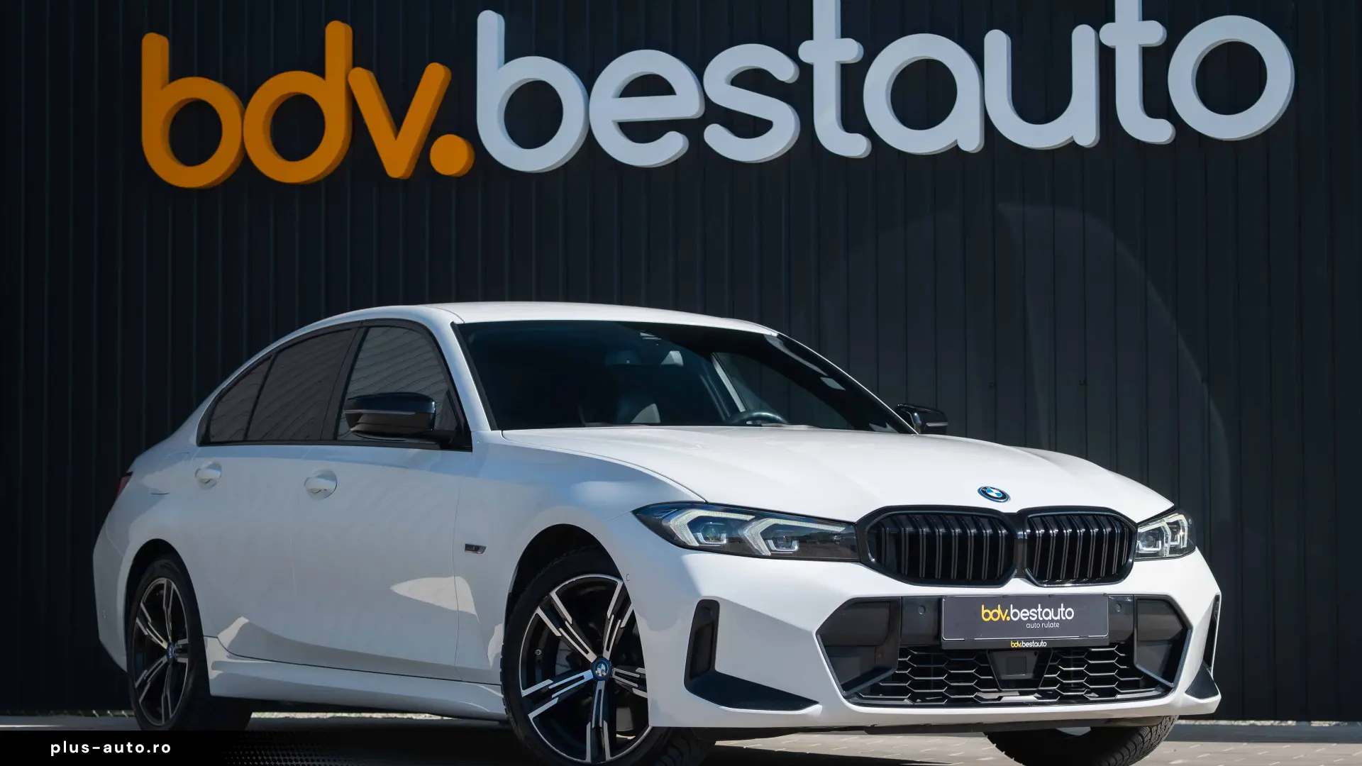 BMW Seria 3 330e xDrive Aut. M Sport