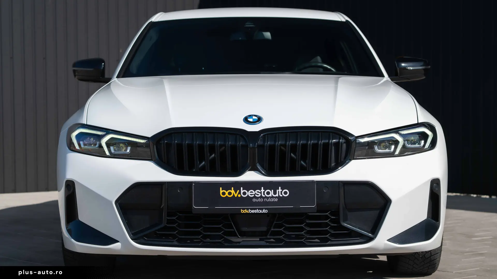 BMW Seria 3 330e xDrive Aut. M Sport