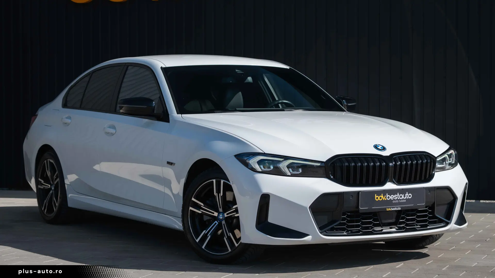 BMW Seria 3 330e xDrive Aut. M Sport