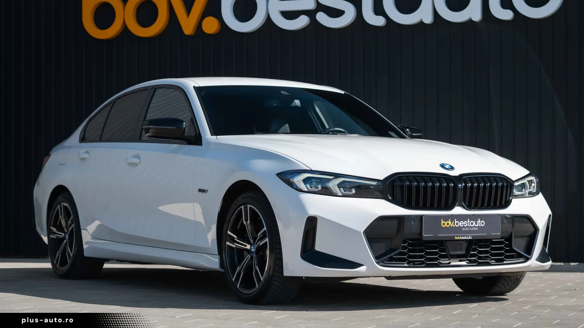 BMW Seria 3 330e xDrive Aut. M Sport