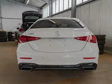 Mercedes-Benz C 200 AMG-