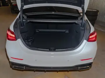 Mercedes-Benz C 200 AMG-