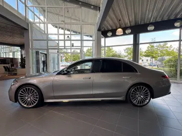 MERCEDES-BENZ S 400 d 4M L AMG Line First-Class