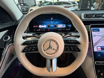 MERCEDES-BENZ S 400 d 4M L AMG Line First-Class
