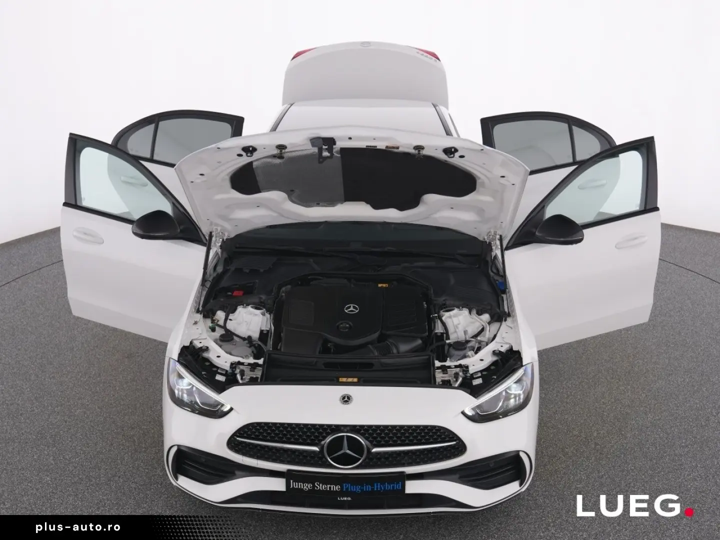 MERCEDES-BENZ C 300 e AMG MBUX LED-HP Night Sound Amb 360