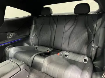 MERCEDES-BENZ CLE 300 e Coupe AMG Pano Digital Sound…