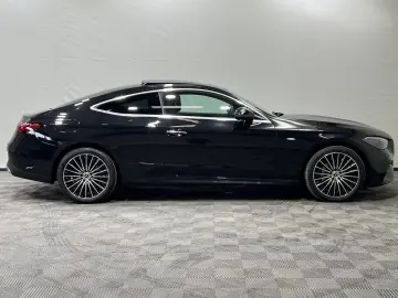 MERCEDES-BENZ CLE 300 e Coupe AMG Pano Digital Sound…