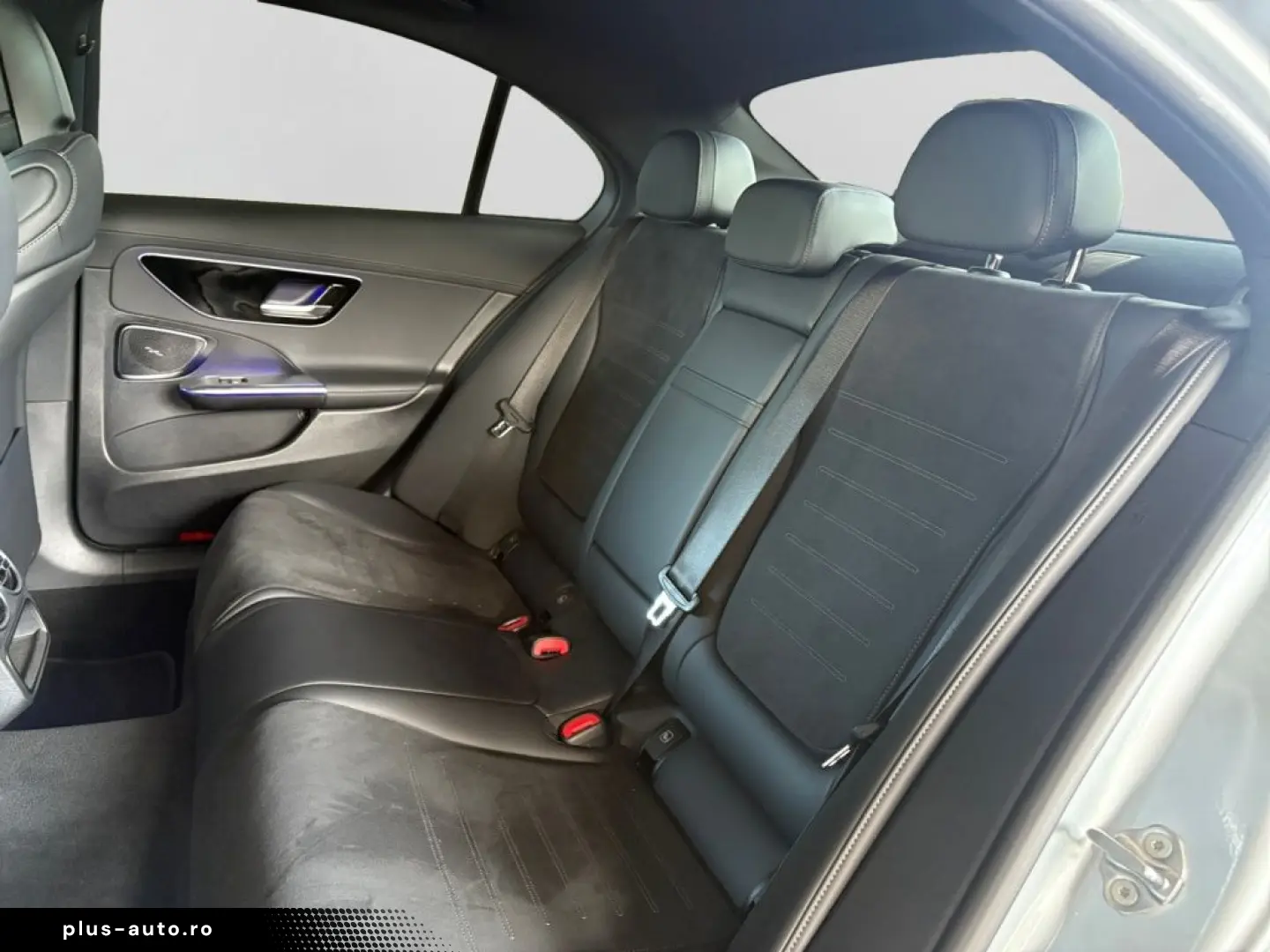 MERCEDES-BENZ C 300 e AMG NIGHT DISTR PANO 360  LED
