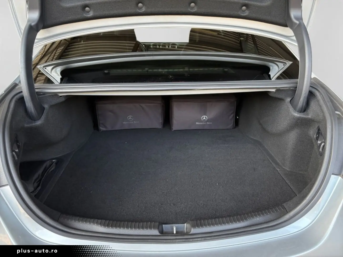 MERCEDES-BENZ C 300 e AMG NIGHT DISTR PANO 360  LED