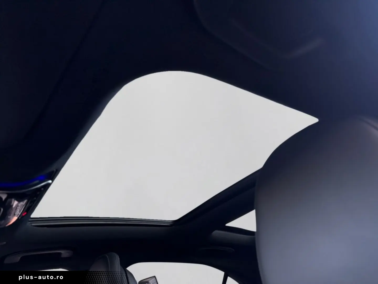 MERCEDES-BENZ C 300 e AMG NIGHT DISTR PANO 360  LED