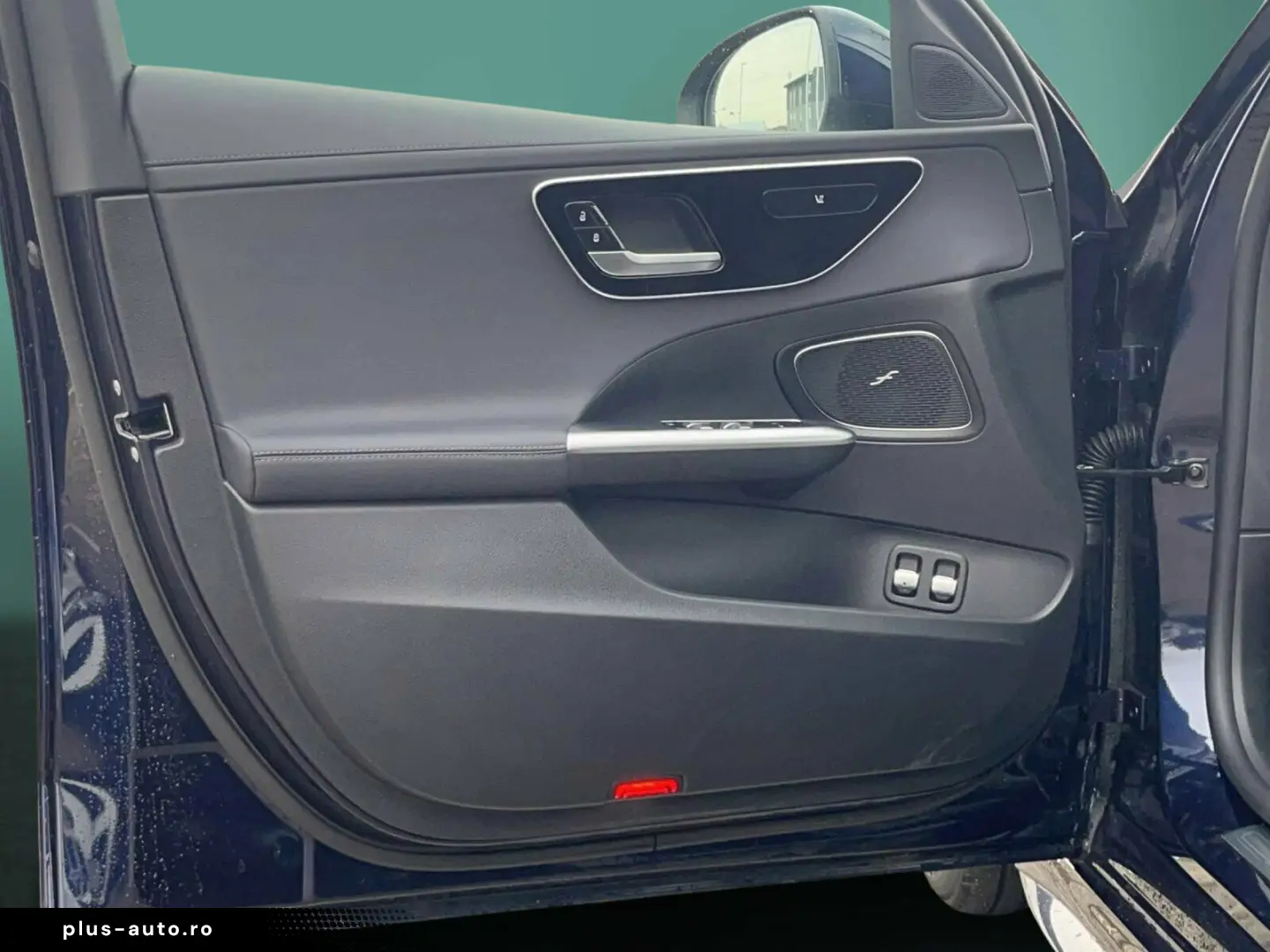 MERCEDES-BENZ C 300 e AMG DISTRO 360 HUD KEYLESS SOUND
