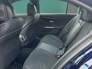 MERCEDES-BENZ C 300 e AMG DISTRO 360 HUD KEYLESS SOUND