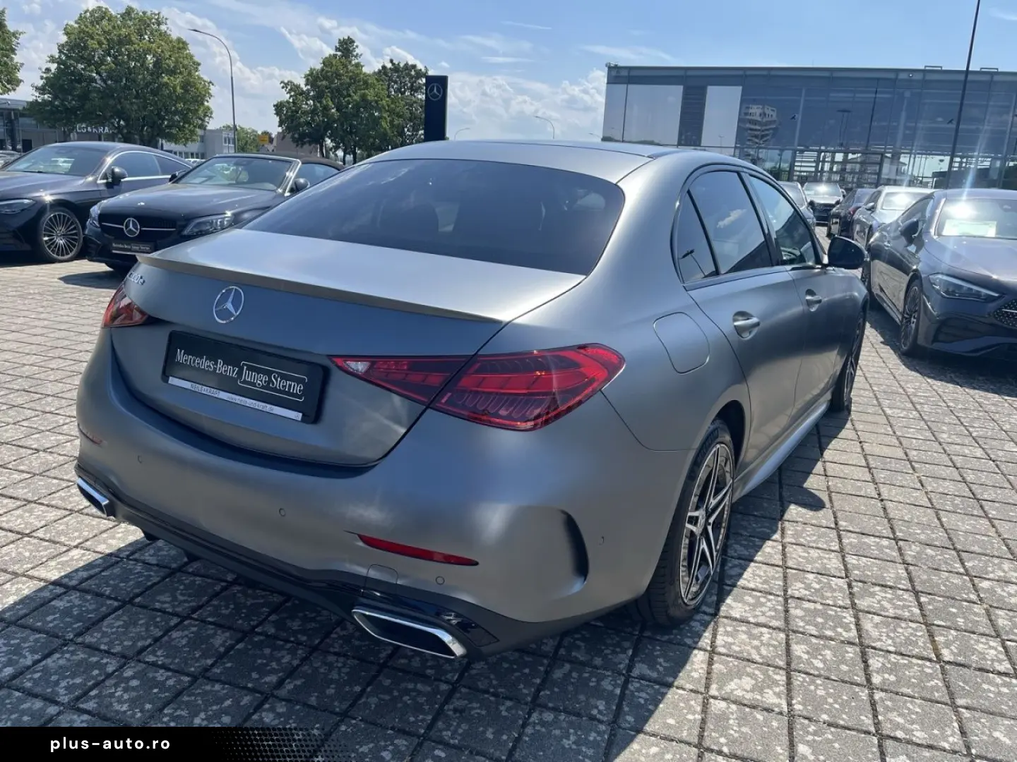 MERCEDES-BENZ C 300 e AMG NIGHT DIGI LIGHT TOTW AMBIENTE 360
