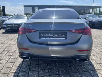 MERCEDES-BENZ C 300 e AMG NIGHT DIGI LIGHT TOTW AMBIENTE 360