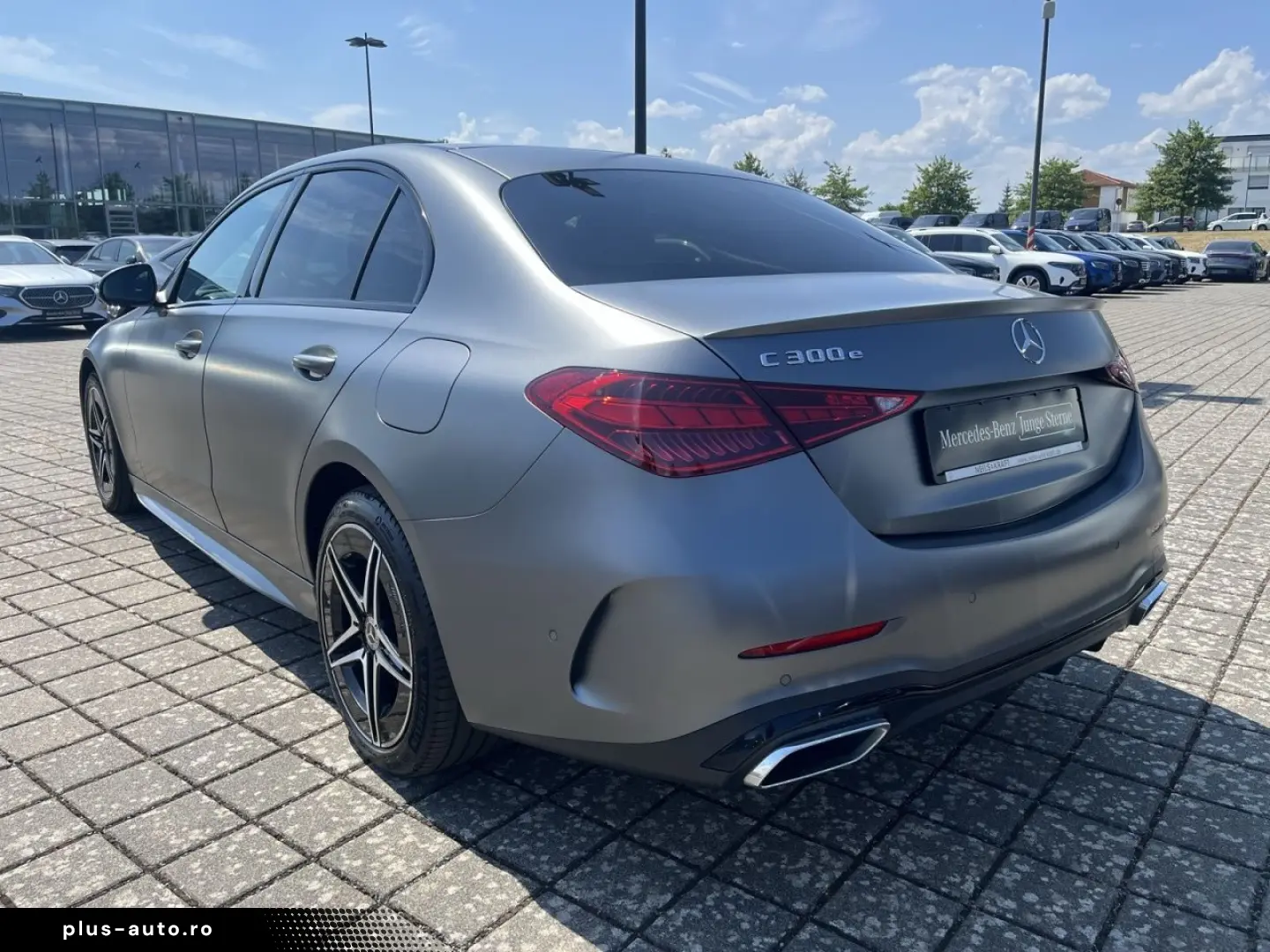 MERCEDES-BENZ C 300 e AMG NIGHT DIGI LIGHT TOTW AMBIENTE 360