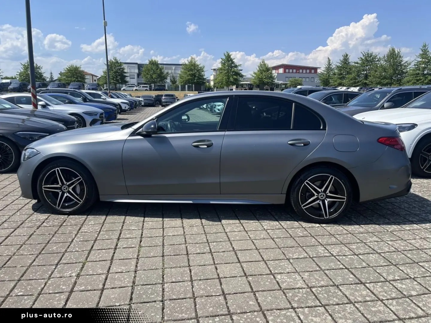 MERCEDES-BENZ C 300 e AMG NIGHT DIGI LIGHT TOTW AMBIENTE 360