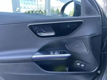 MERCEDES-BENZ C 300 e AMG NIGHT DIGI LIGHT TOTW AMBIENTE 360