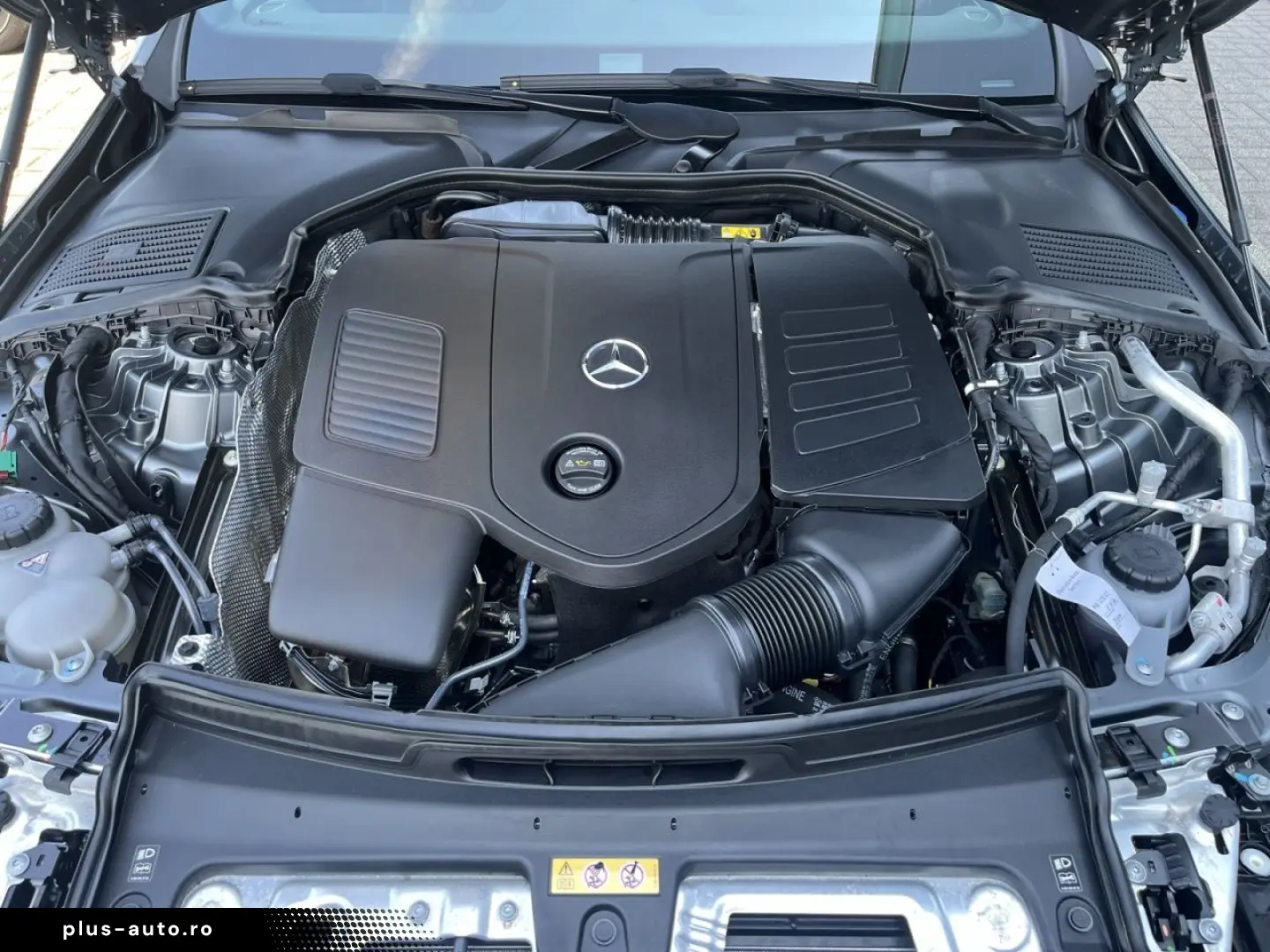 MERCEDES-BENZ C 300 e AMG NIGHT DIGI LIGHT TOTW AMBIENTE 360
